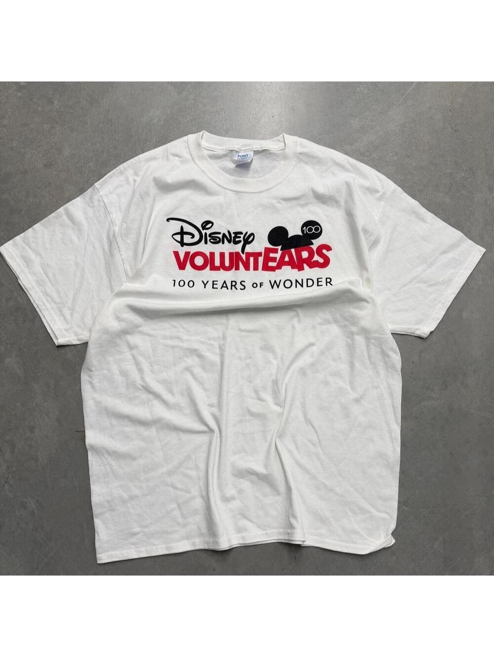 2000s Disney Voluntears Celebration Graphic Tee Sized XL